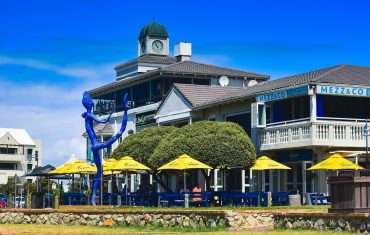 hermanus south africa waterfront restaurant
