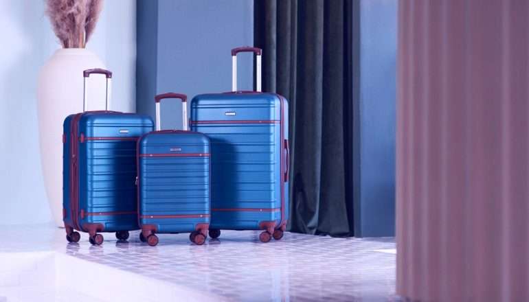 Best Suitcases For Traveling: The Best Suitcases on The Market