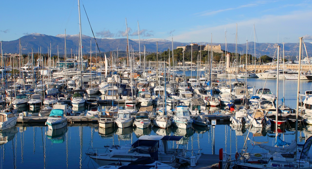 Antibes,