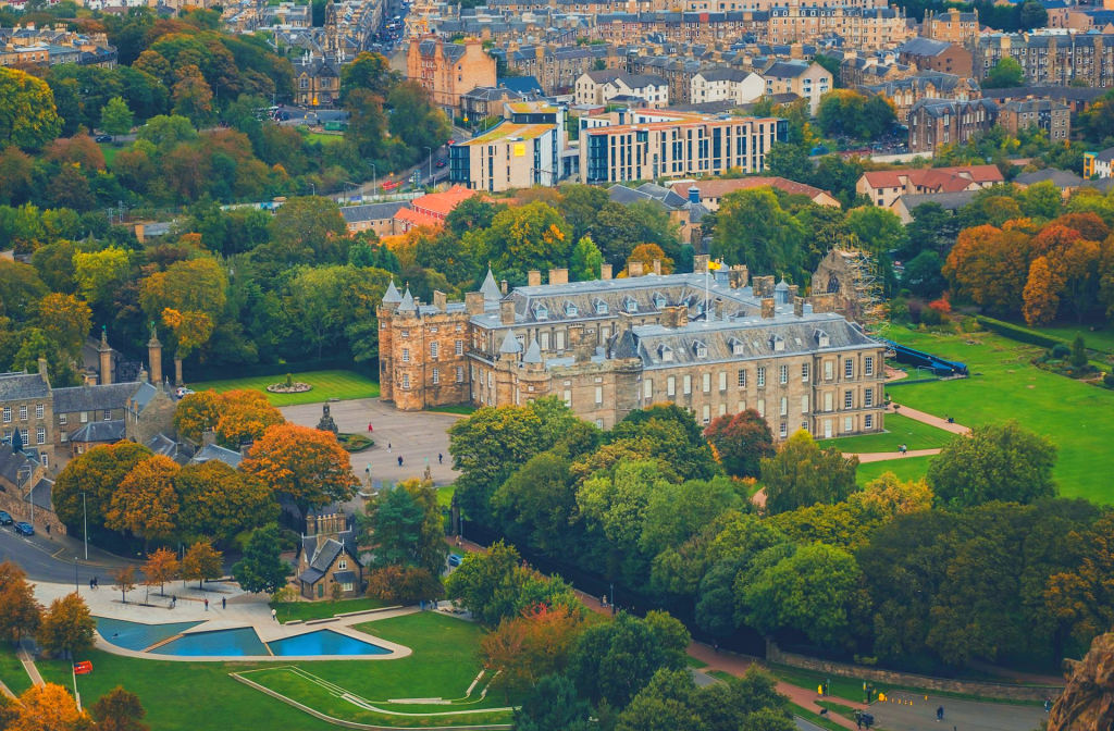 Visiting Holyrood Palace
