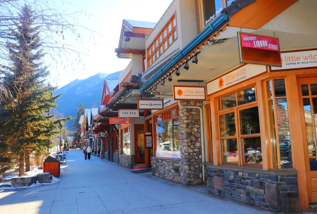 Where to Stay in Banff for Families: Best Areas & Family Hotels 2026 Guide where to stay in banff for families best areas & family hotels 2026 guide